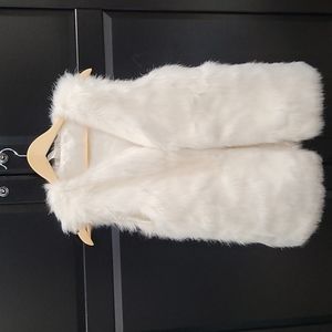 Women's faux fur vest